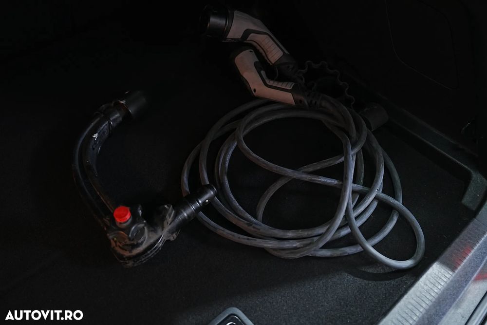 Citroën C5 Aircross 1.6 PHEV FWD 225 EAT8 Shine - 33