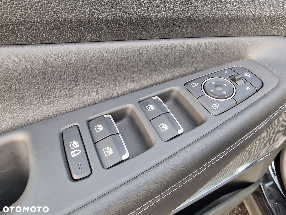 Hyundai Santa Fe 1.6 Plugin-Hybrid 4WD Signature - 25