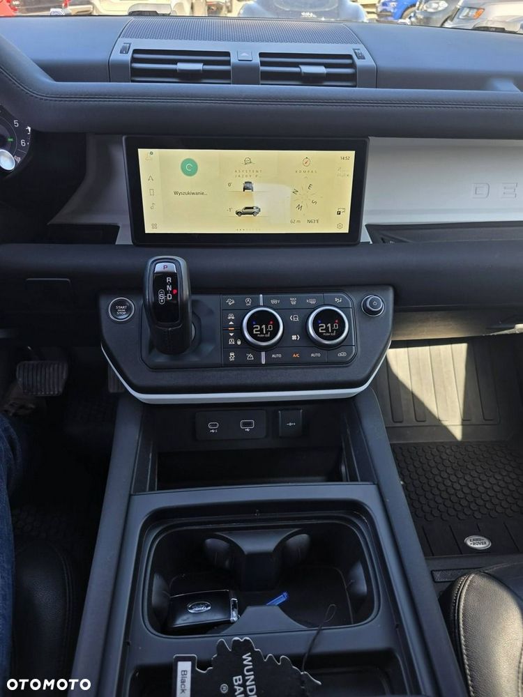 Land Rover Defender 2.0 P300 75th Limited Edition - 14