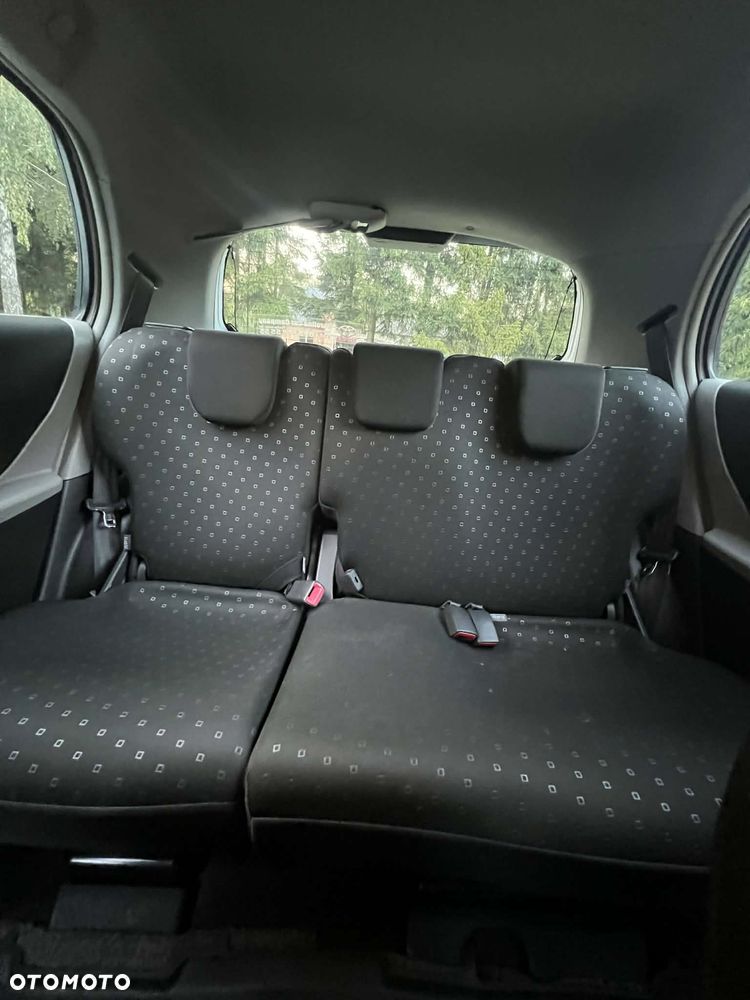 Toyota Yaris 1.4 D-4D Luna A/C - 12