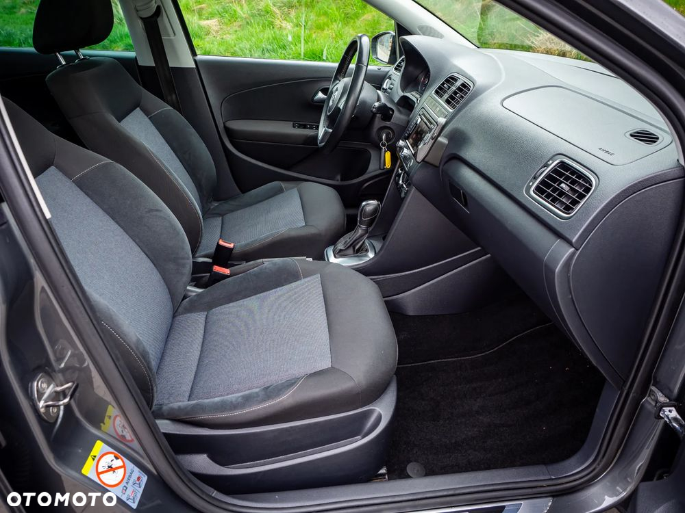 Volkswagen Polo 1.6 TDI DSG Style - 36