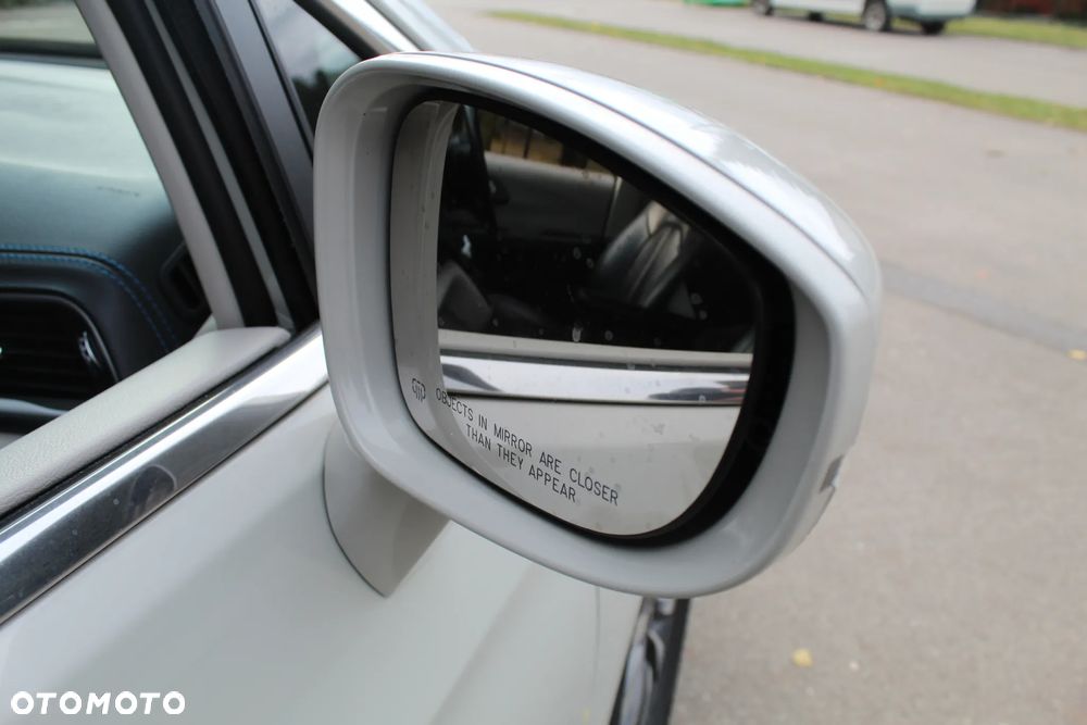 Chrysler Pacifica - 21