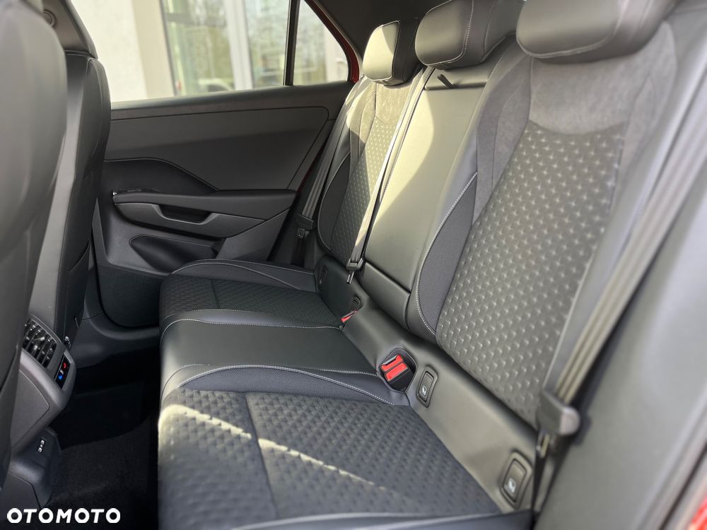 Volkswagen T-Roc 1.5 eTSI OPF DSG R-Line - 19