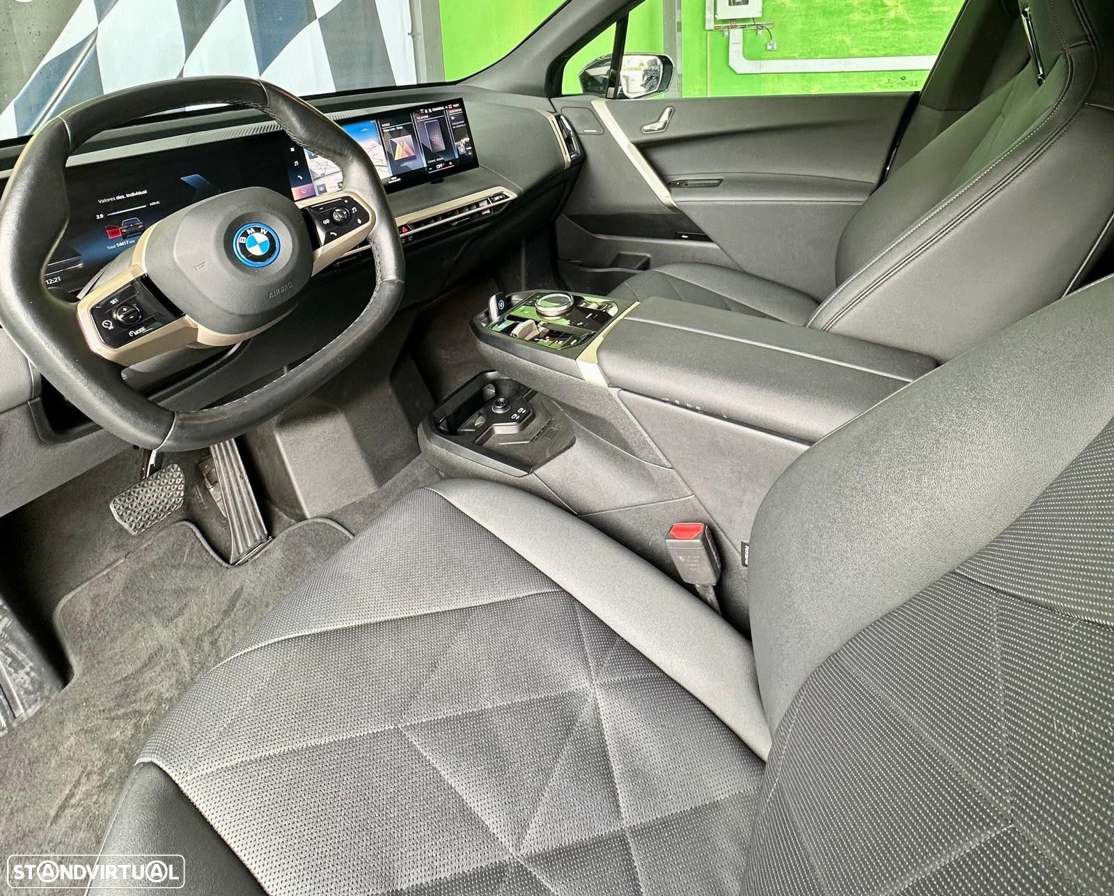 BMW iX xDrive 40 Pack Desportivo - 10
