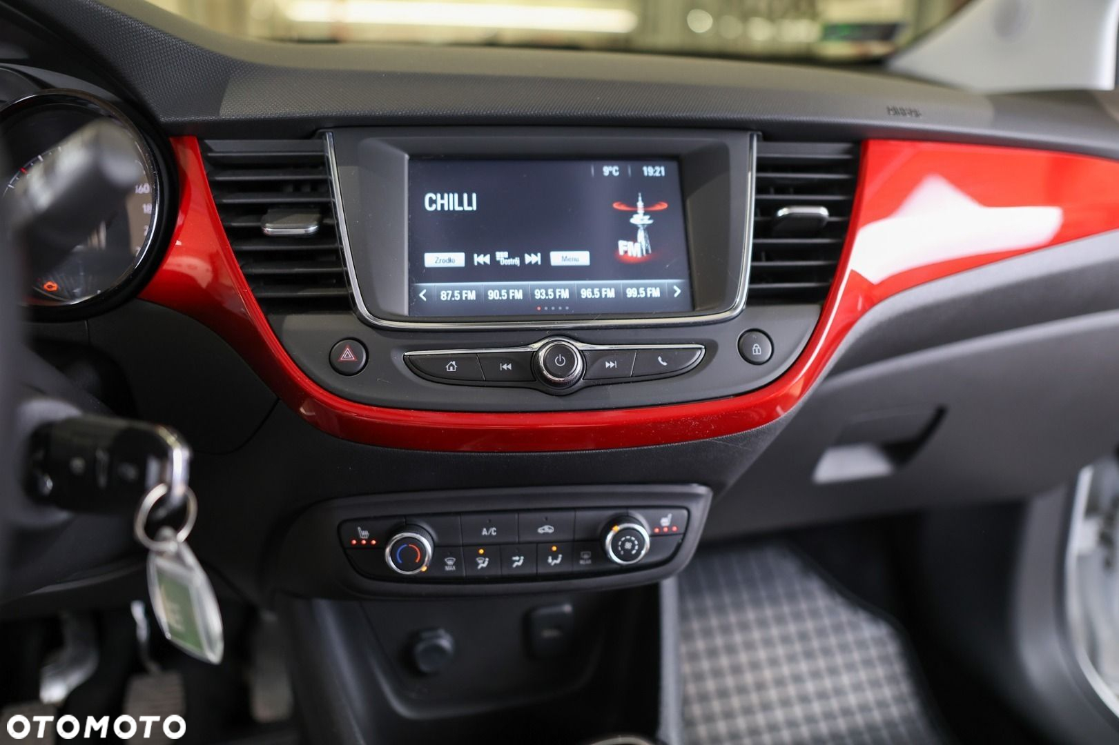 Opel Crossland X - 14