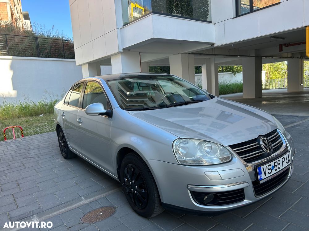 Volkswagen Jetta 1.6 Trendline - 4