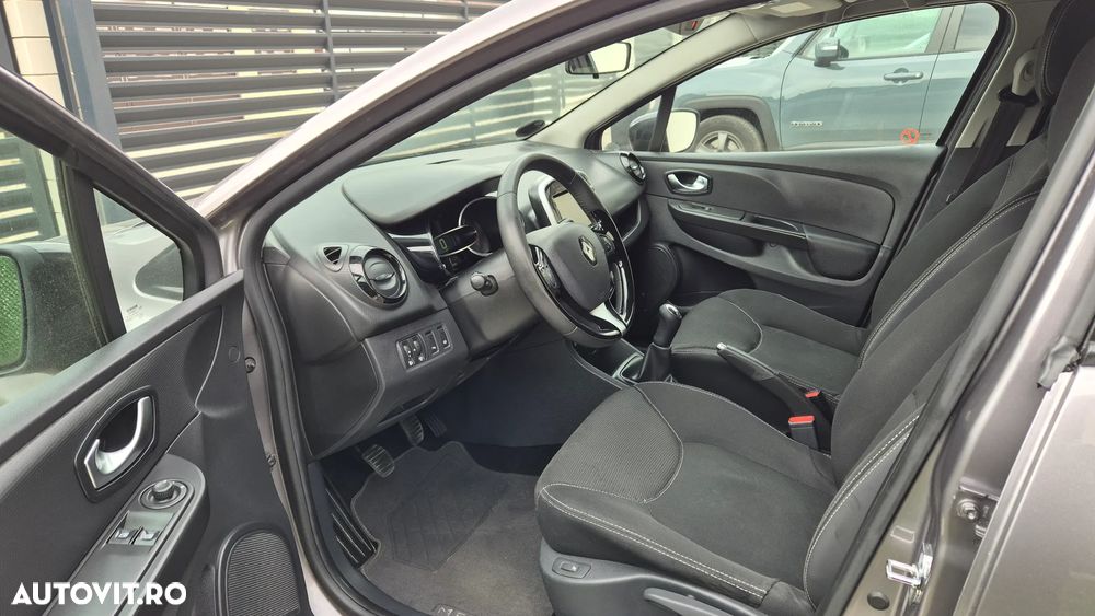Renault Clio - 6