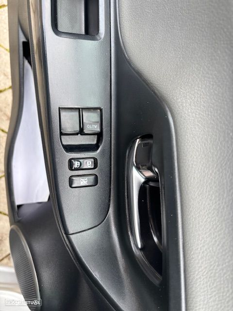 Toyota Yaris 1.0 VVT-i Comfort - 10