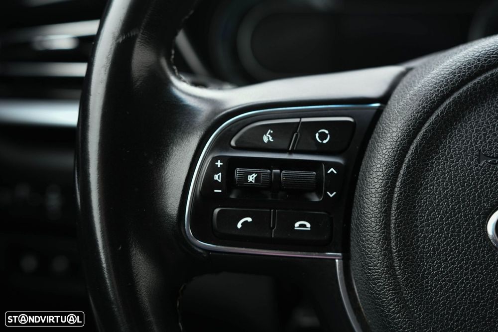 Kia Niro 1.6 GDi PHEV Urban - 19