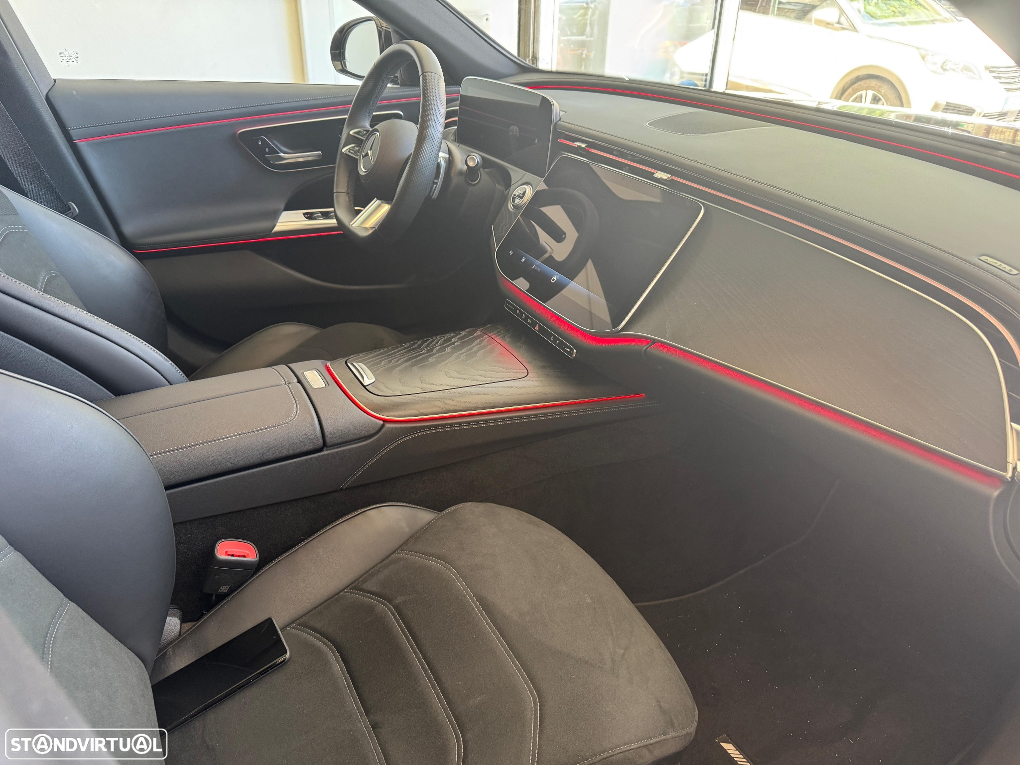 Mercedes-Benz E 300 e AMG Line - 9