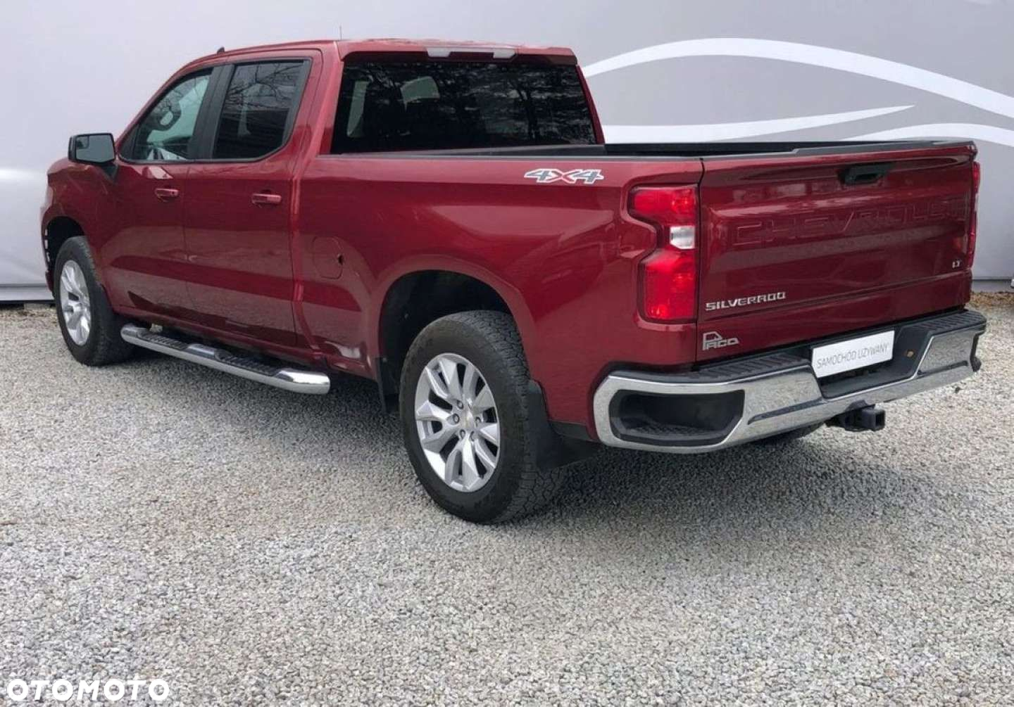 Chevrolet Silverado - 20