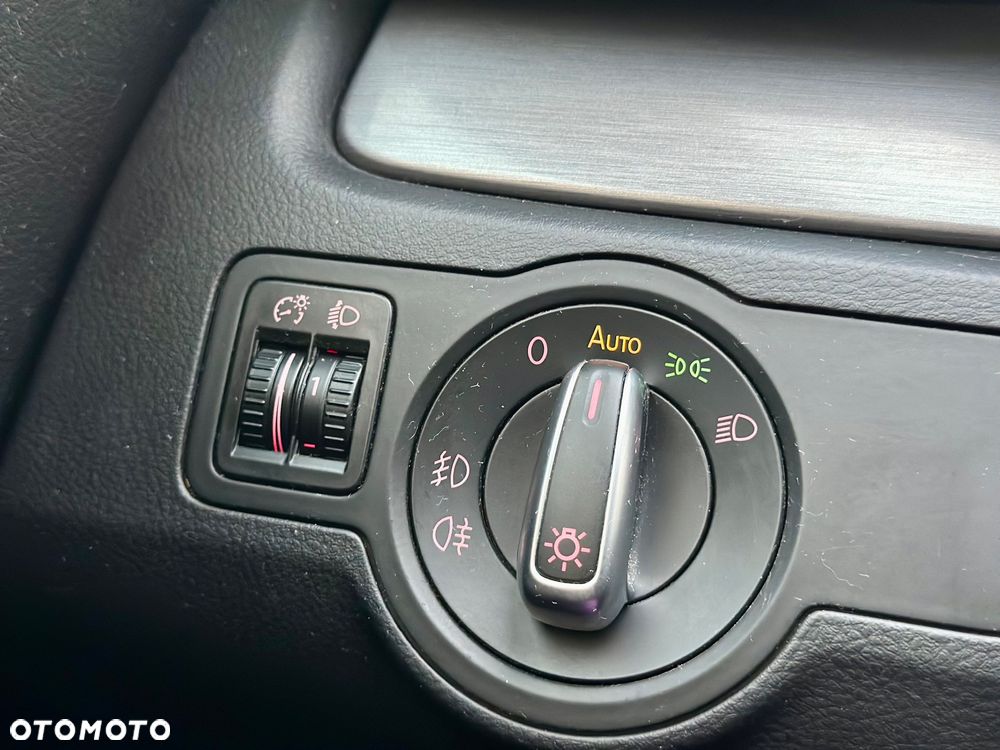 Volkswagen Passat 1.8 TSI Exclusive - 20