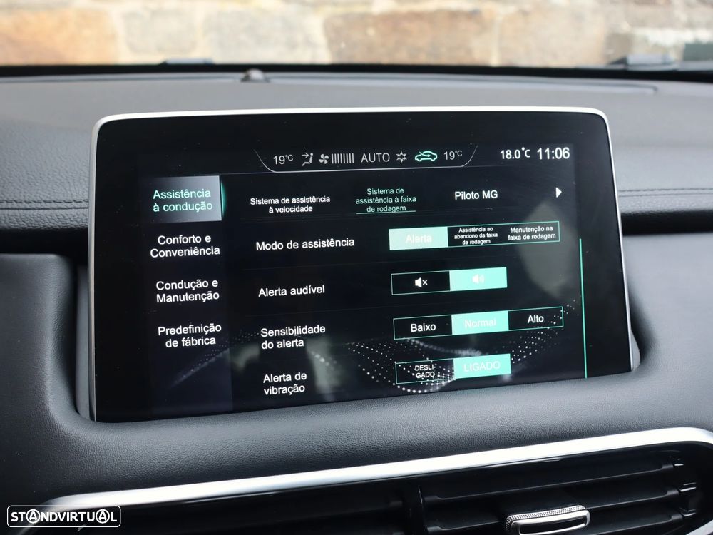 MG EHS 1.5T-GDI Luxury - 24