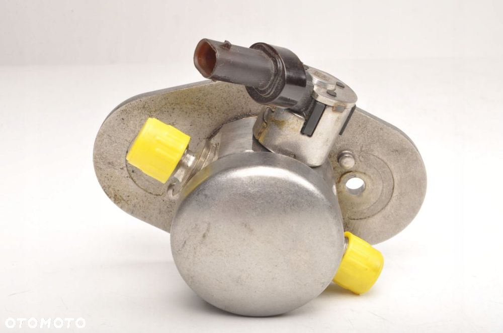 BMW 3 G20 POMPA PALIWA 0261520521 - 2