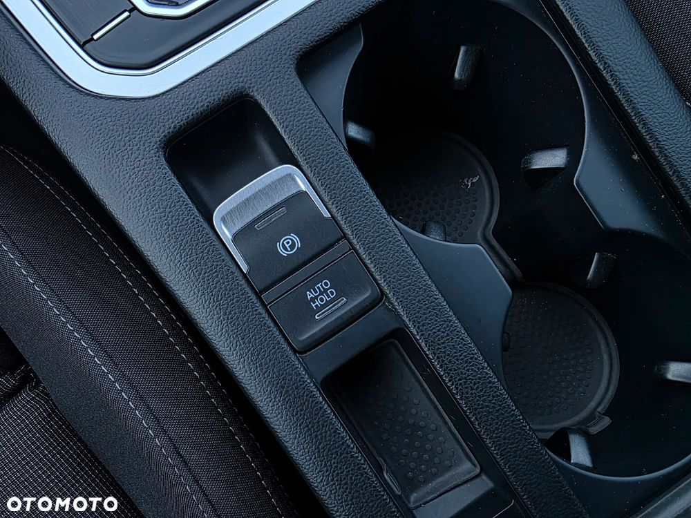 Volkswagen Passat 2.0 TDI BMT Comfortline DSG - 23