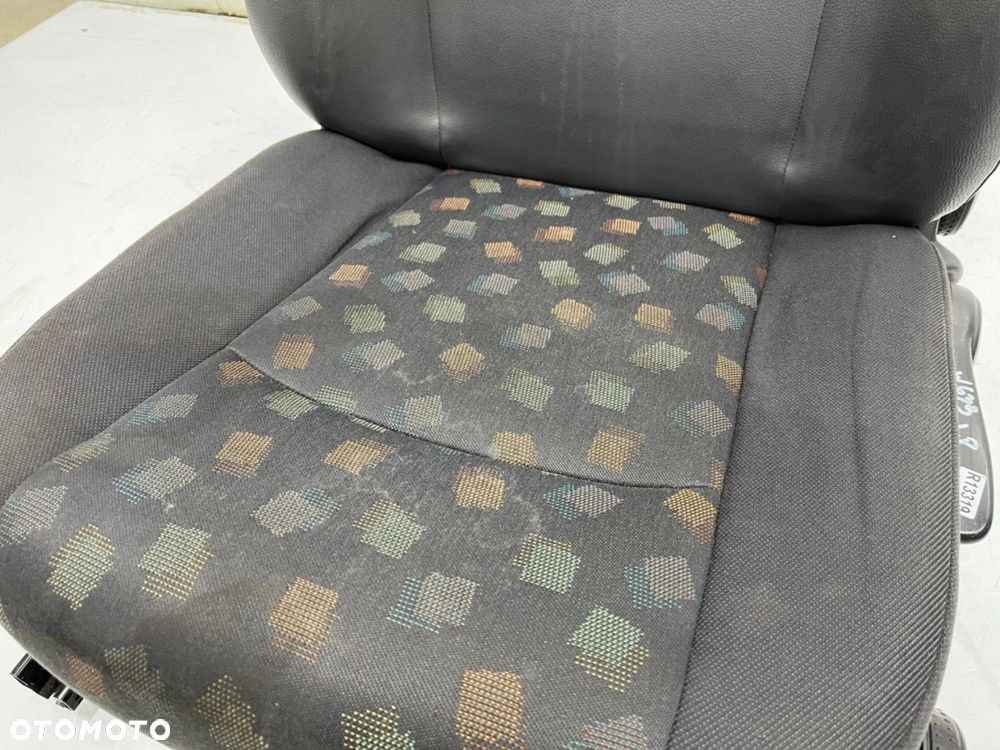 Fotele Mercedes Vito Viano W639 03-14r. siedzisko oparcie kierowcy z podłokietnikiem - 8