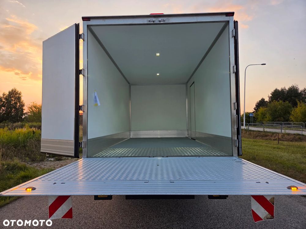 Mercedes-Benz Atego 818 - 38