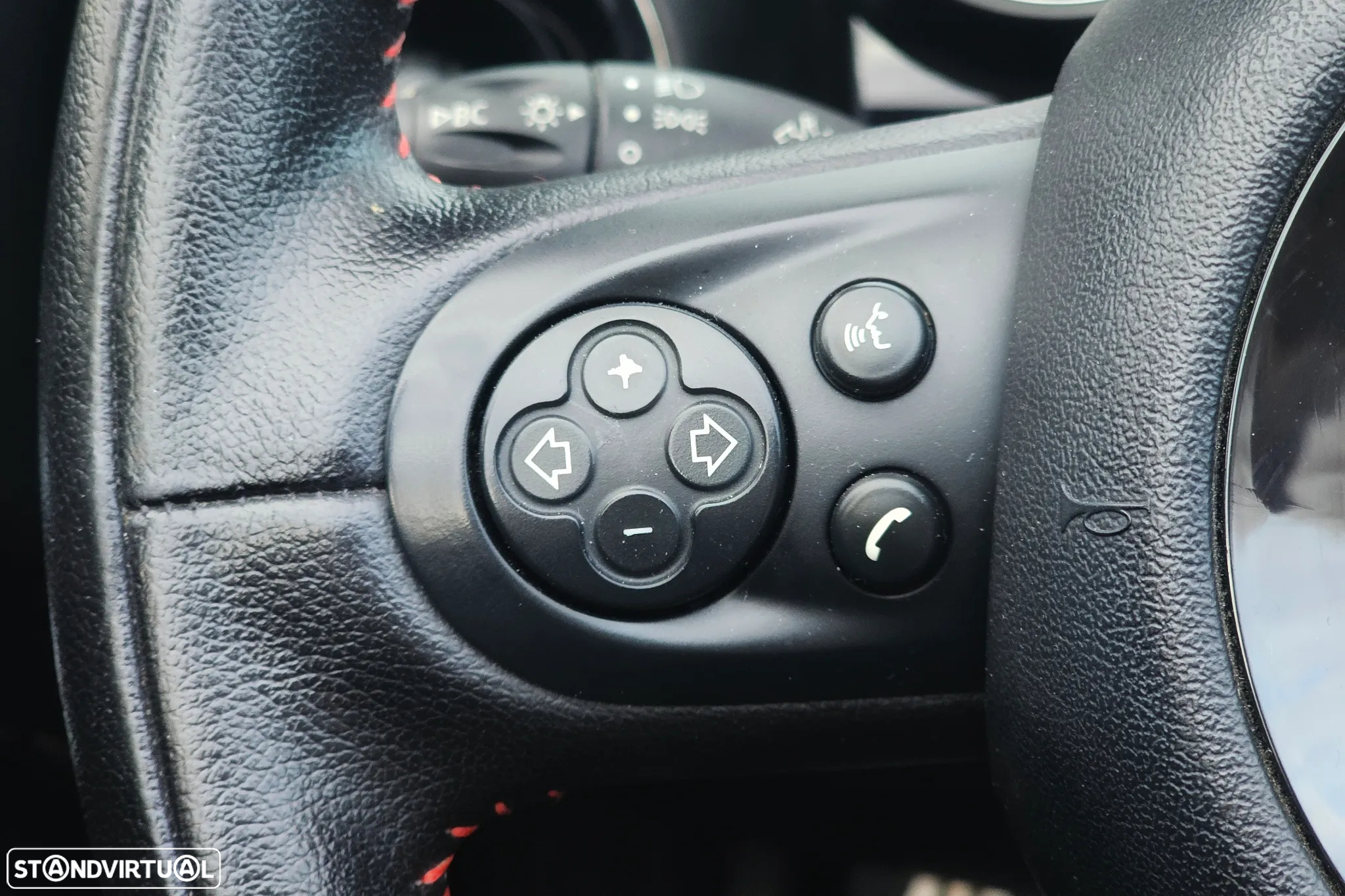 MINI Cabrio John Cooper Works 157g - 33