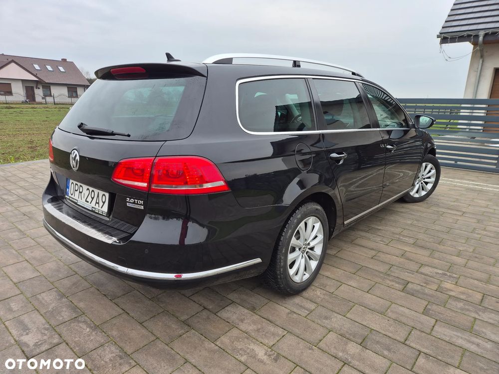 Volkswagen Passat - 4