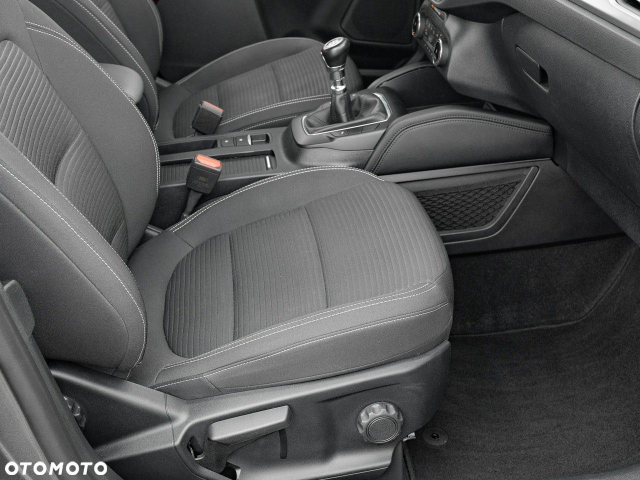 Ford Kuga 1.5 EcoBoost FWD Titanium - 31