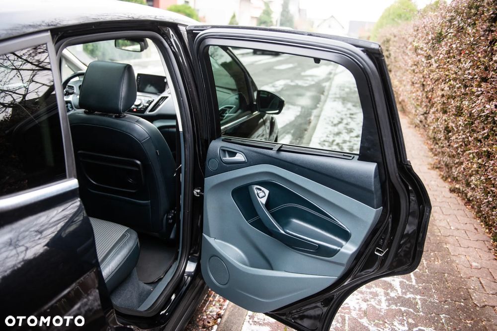 Ford C-MAX 2.0 TDCi Titanium - 24