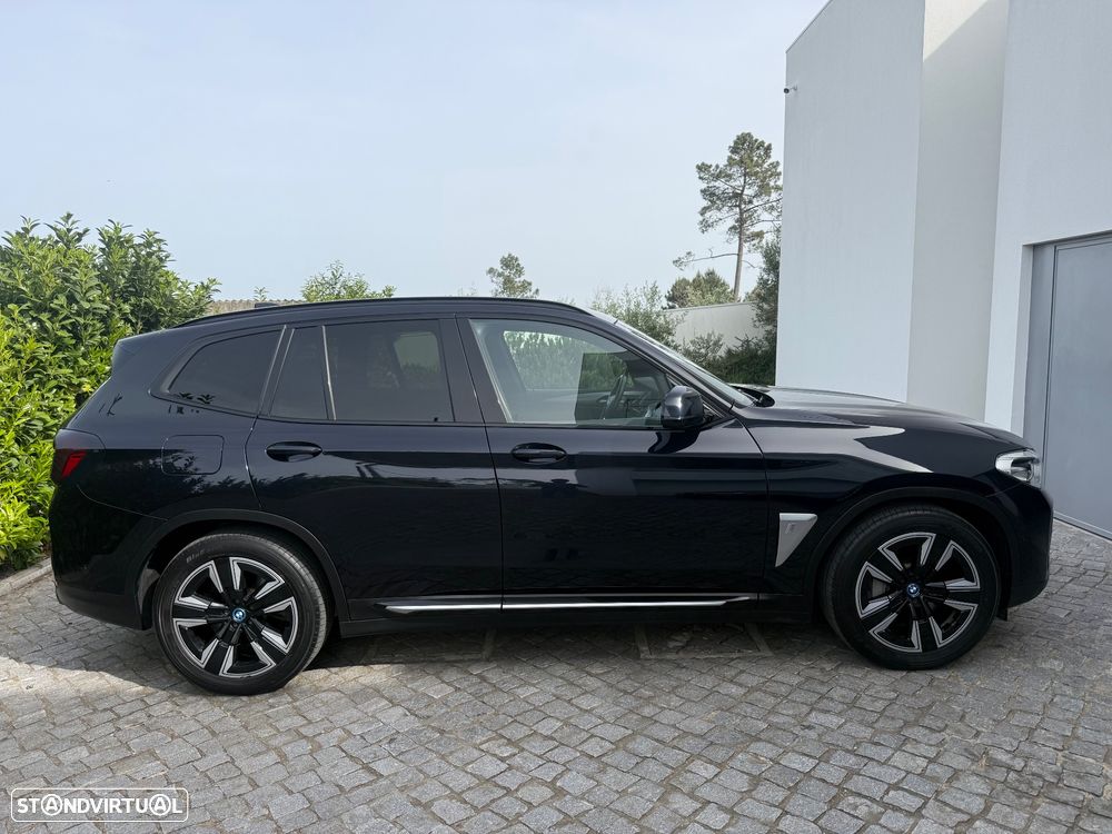 BMW iX3 Impressive - 7