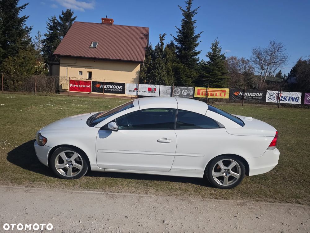 Volvo C70 2.0D Momentum - 6