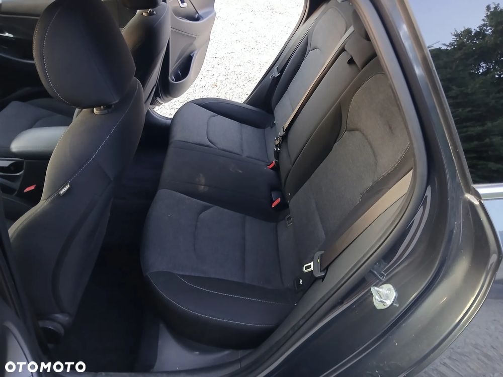 Hyundai i30 1.0 T-GDI Smart DCT - 24