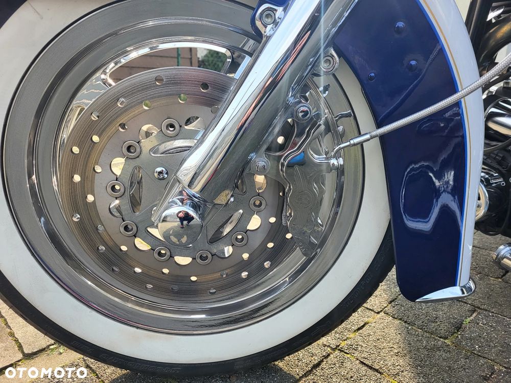 Harley-Davidson Softail Deluxe - 14