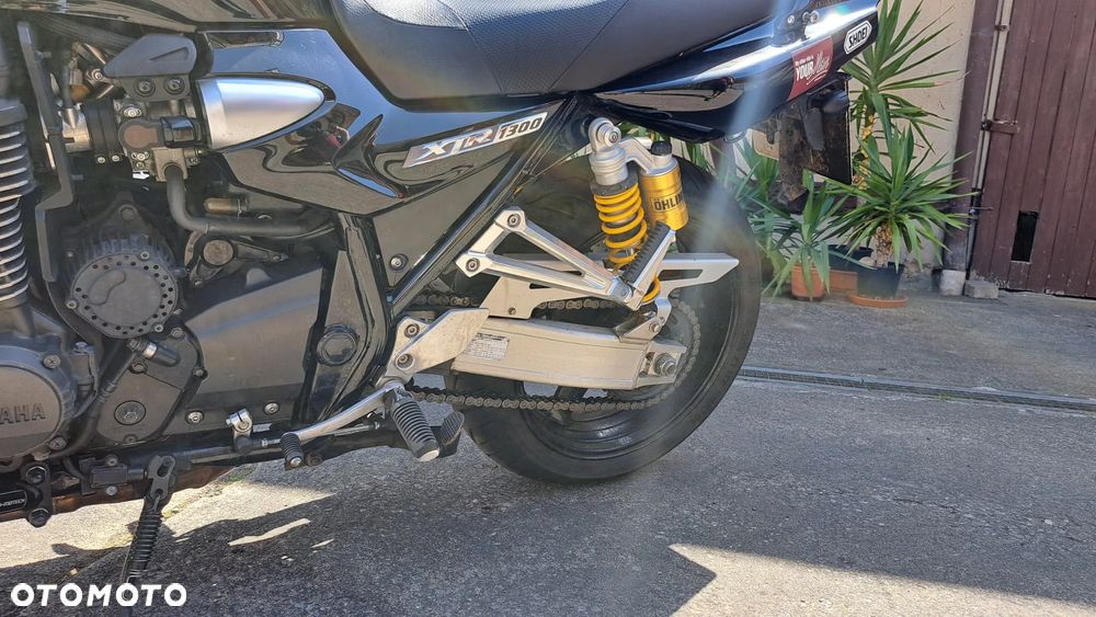 Yamaha XJR - 7