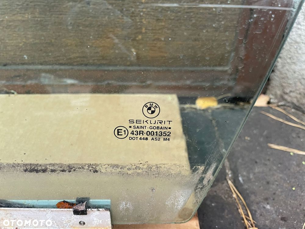 szyba lewa przód z drzwi bmw e36 sedan kombi oe bmw - 4