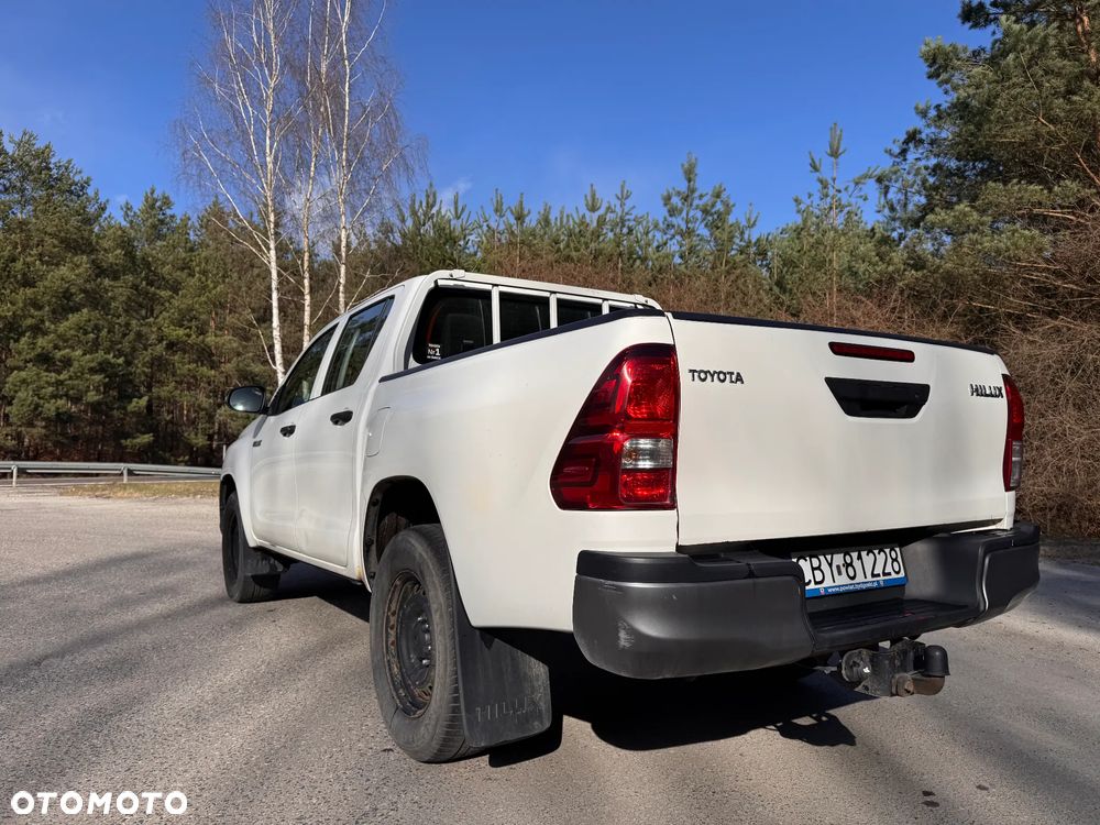 Toyota Hilux - 4
