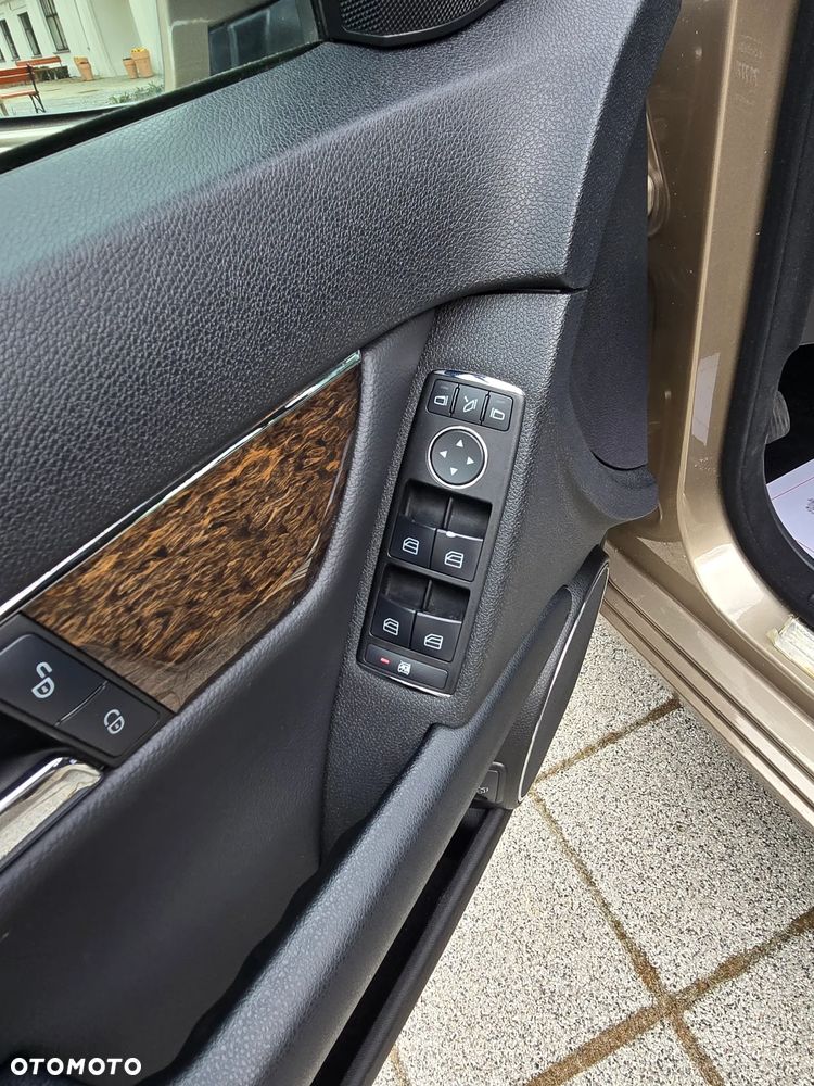 Mercedes-Benz Klasa C 180 Kompressor Automatik Elegance - 17