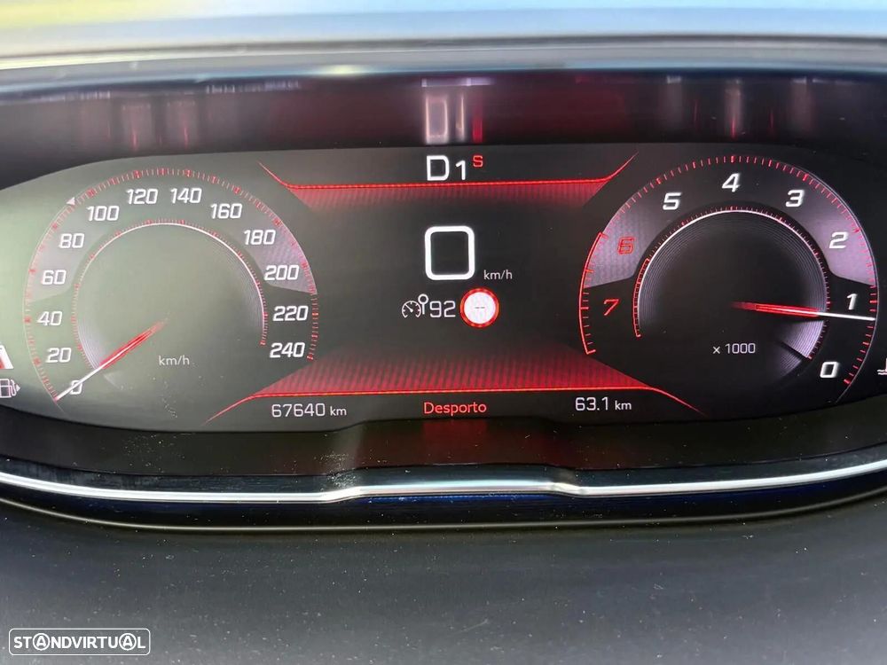 Peugeot 5008 1.2 PureTech Allure EAT8 - 42
