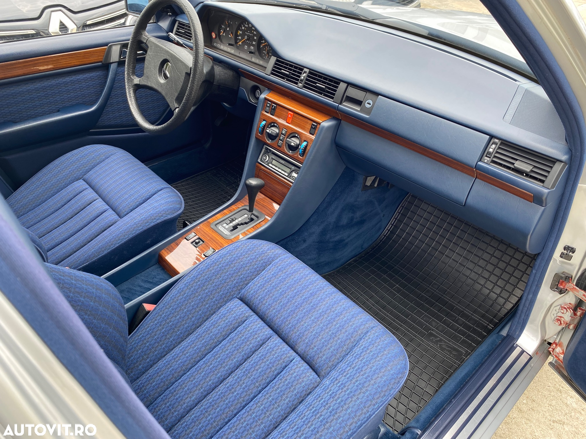 Mercedes-Benz W124 - 26