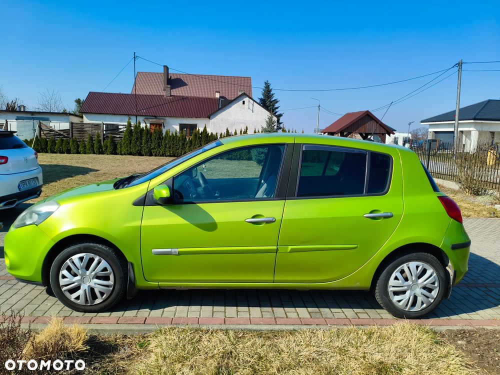 Renault Clio 1.2 16V Life - 1