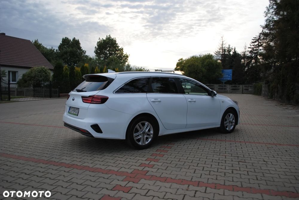 Kia Ceed 1.6 CRDi SCR L Business Line - 6