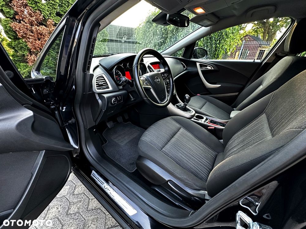 Opel Astra 1.4 Turbo Design Edition - 6