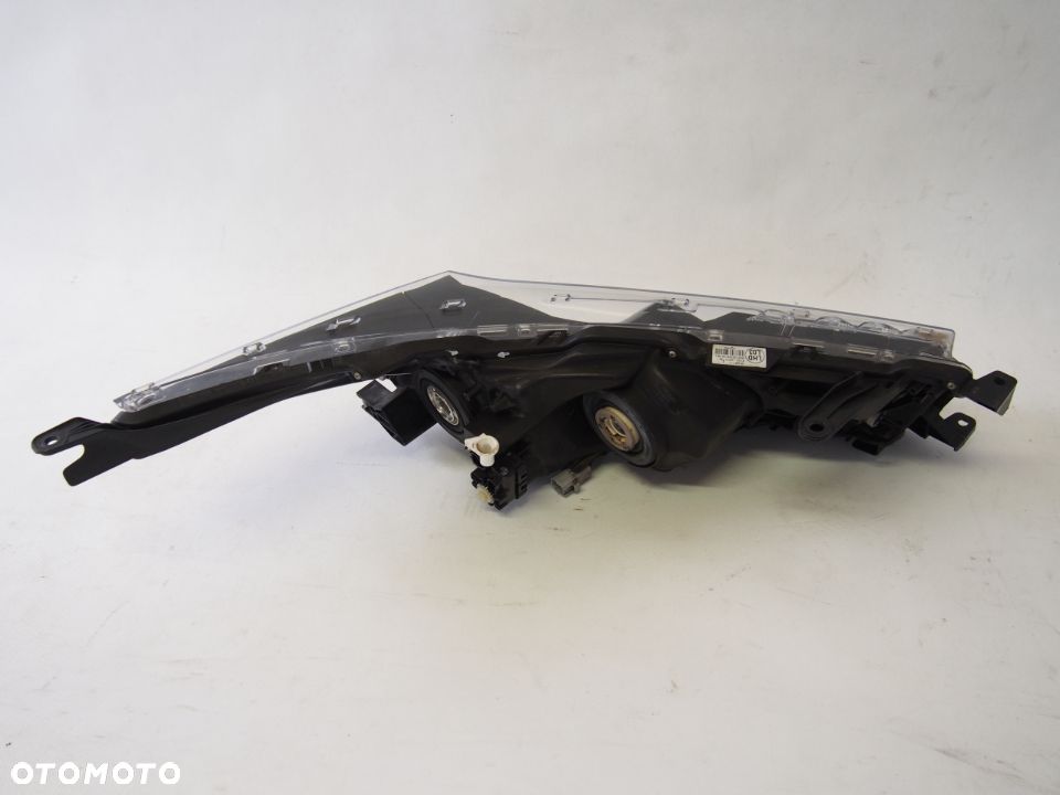 Toyota Corolla Reflektor lewy lampa lewa XI 13-15r - 2