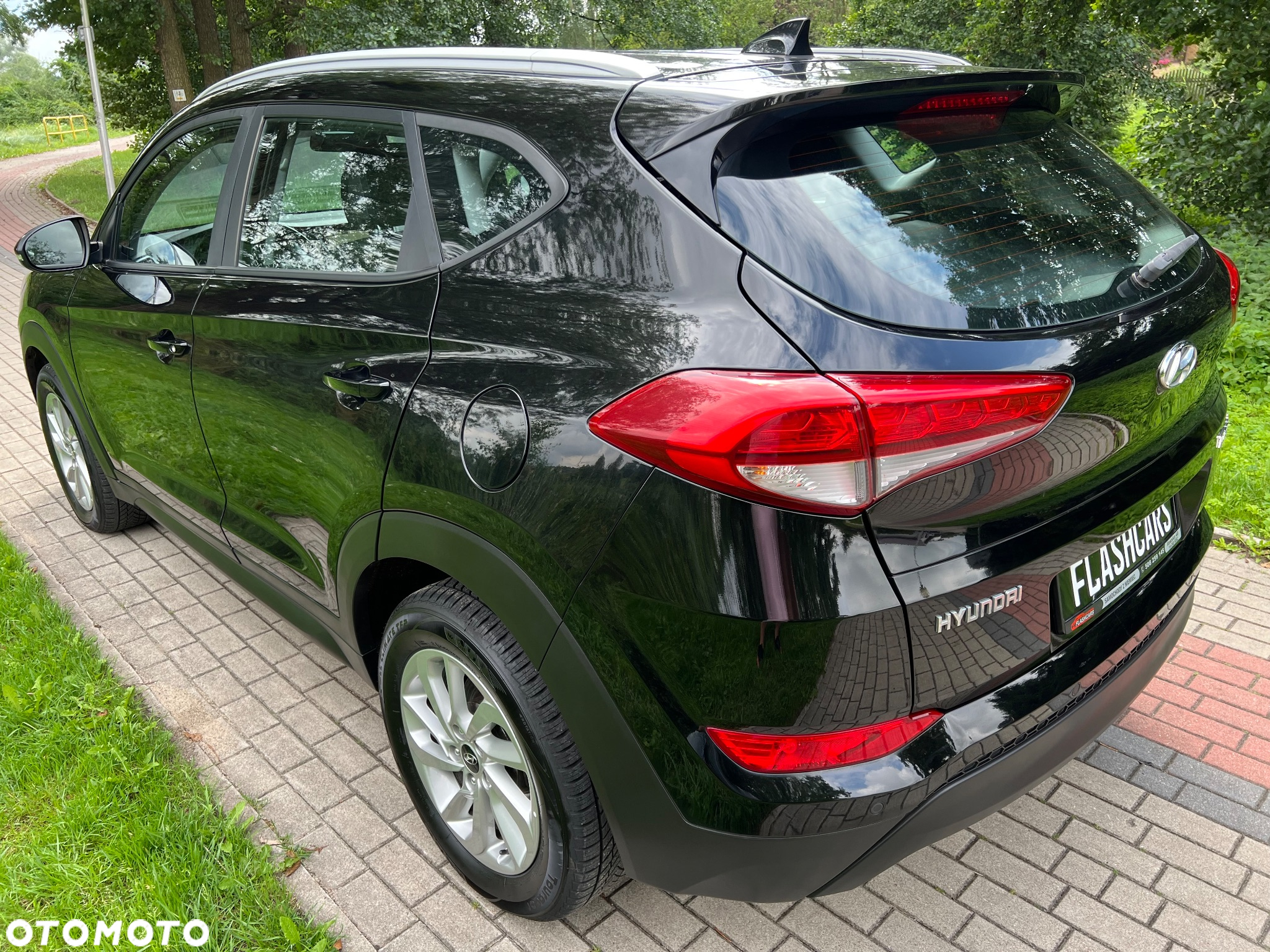 Hyundai Tucson blue 1.7 CRDi 2WD DCT Style - 24