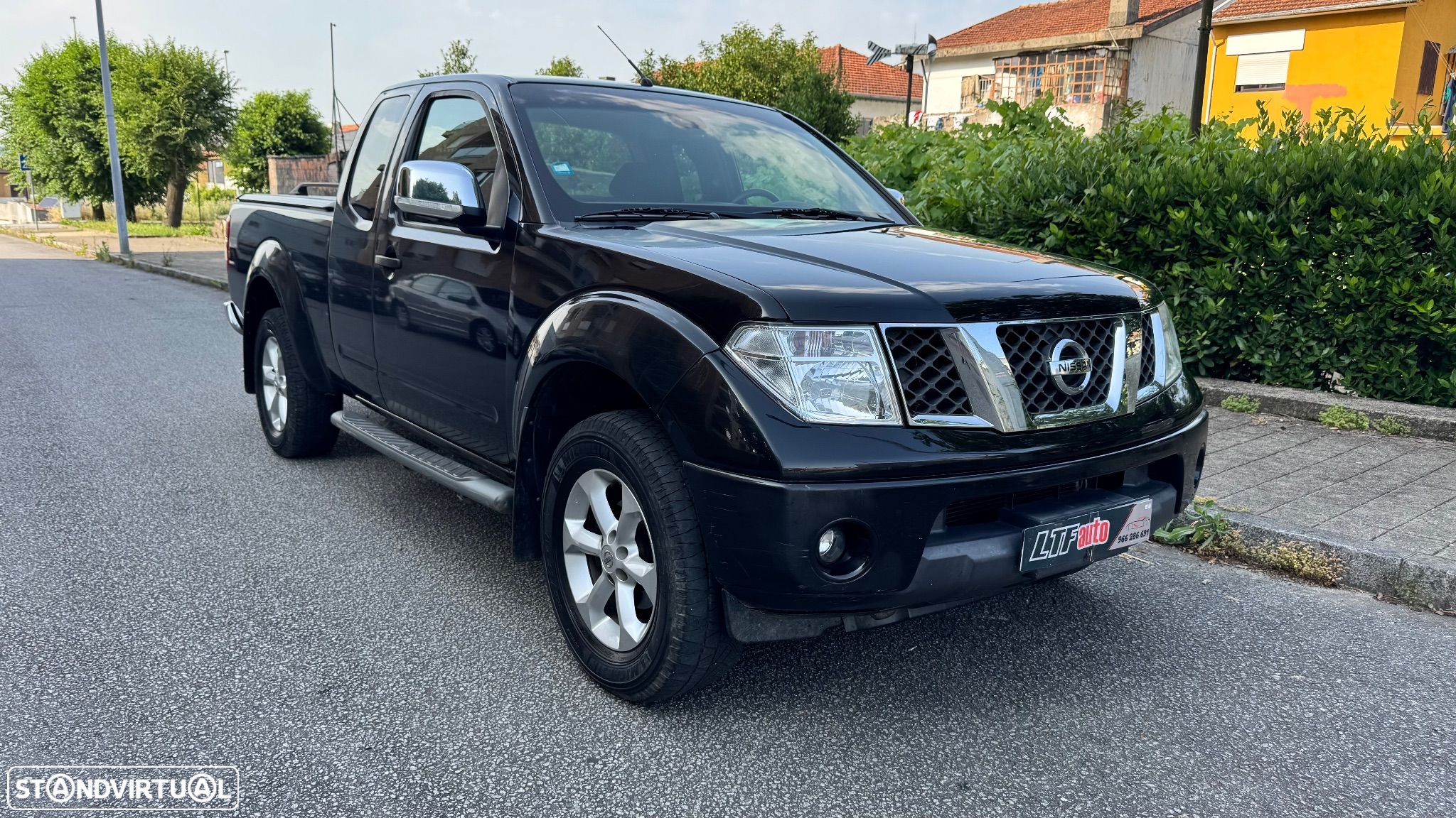 Nissan Navara - 1