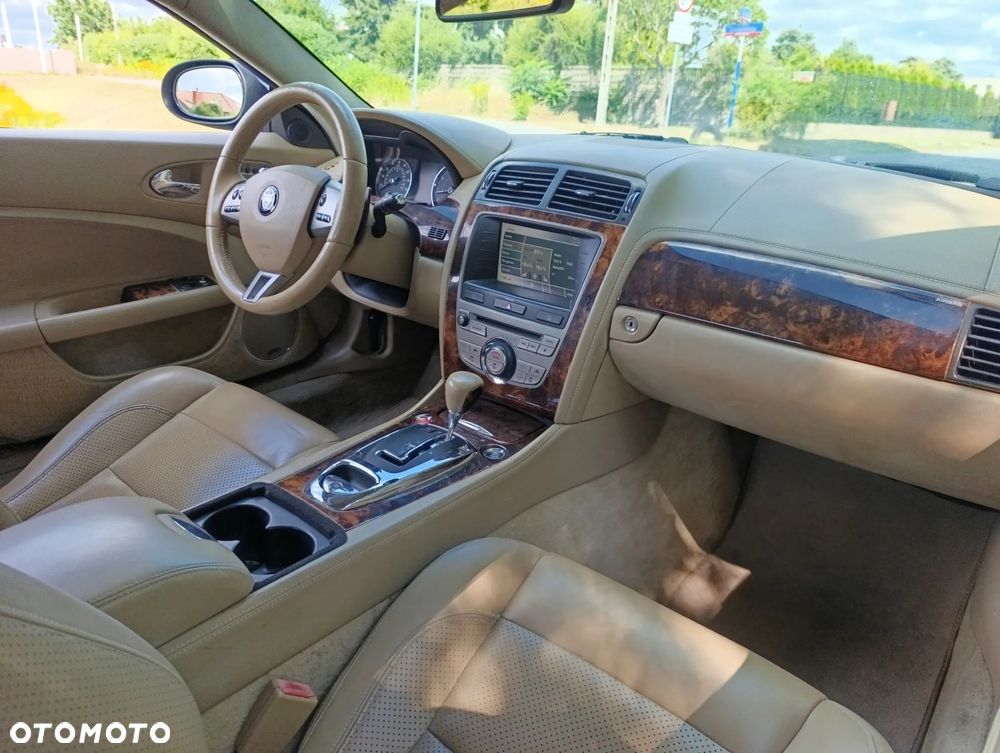 Jaguar XK 4.2 Cabriolet - 13