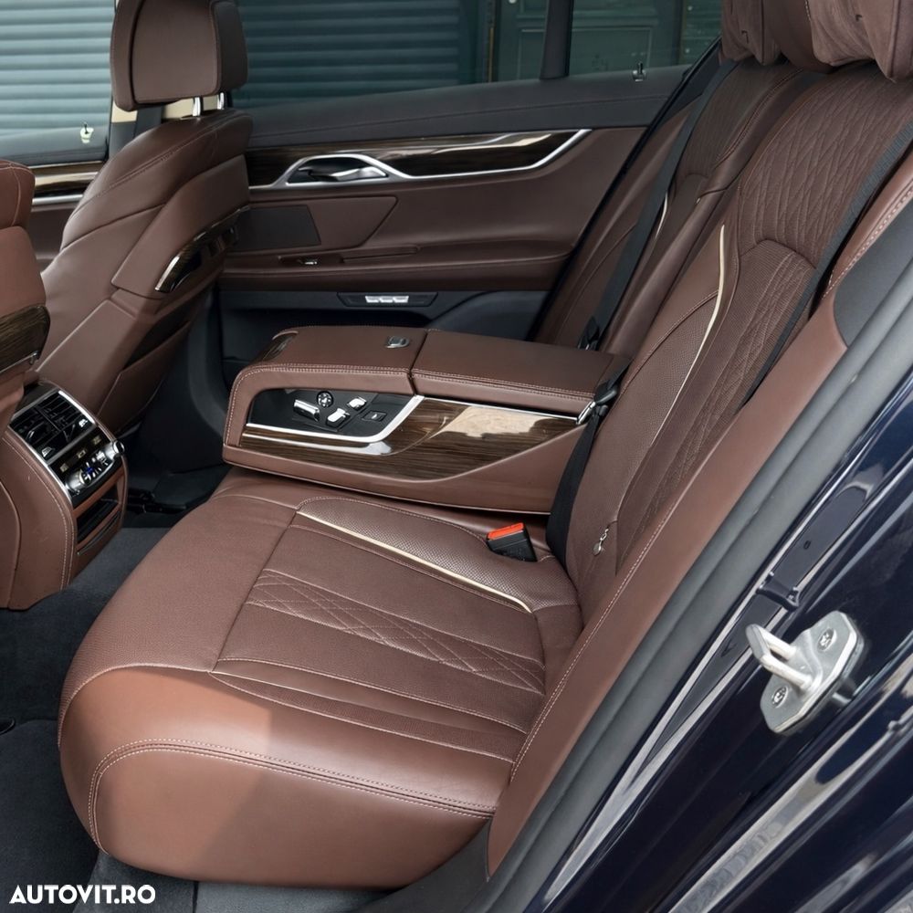 BMW Seria 7 730d xDrive - 9