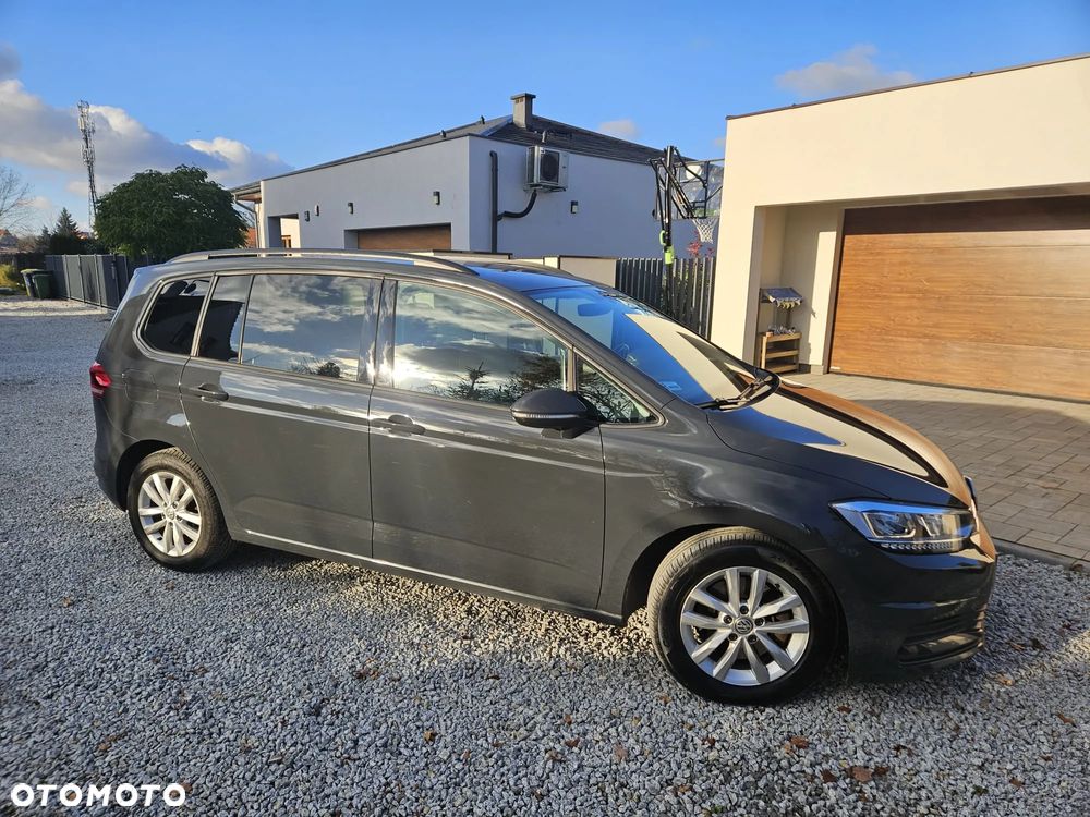 Volkswagen Touran 2.0 TDI BMT Comfortline DSG - 9