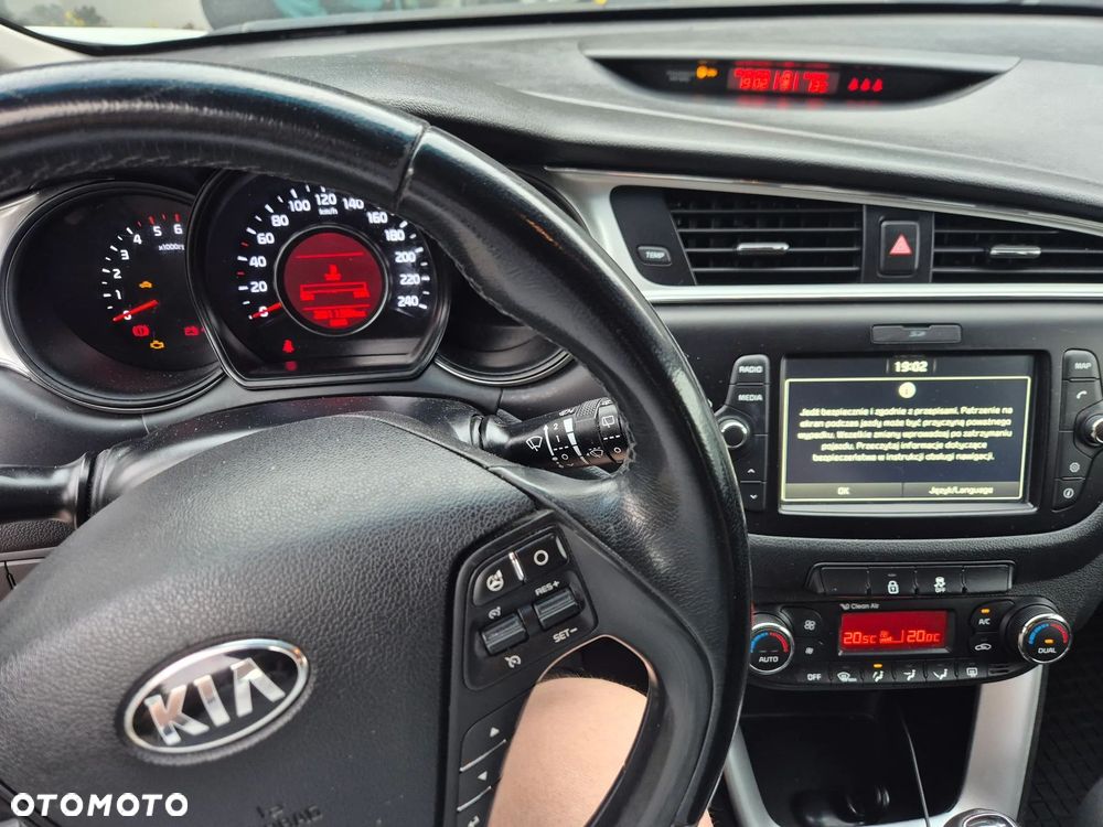 Kia Ceed 1.6 CRDi Smart - 16