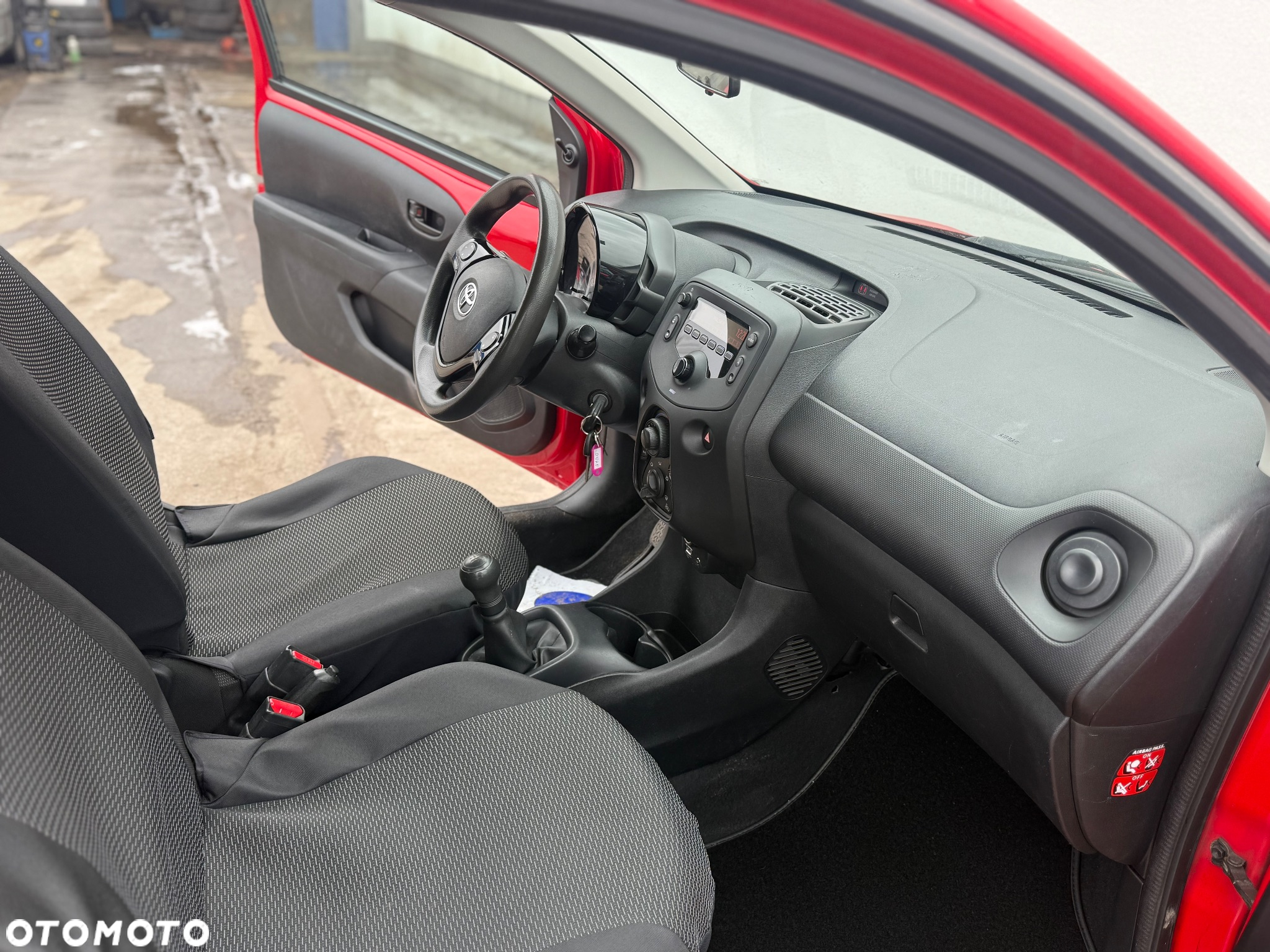 Toyota Aygo x-cite - 10