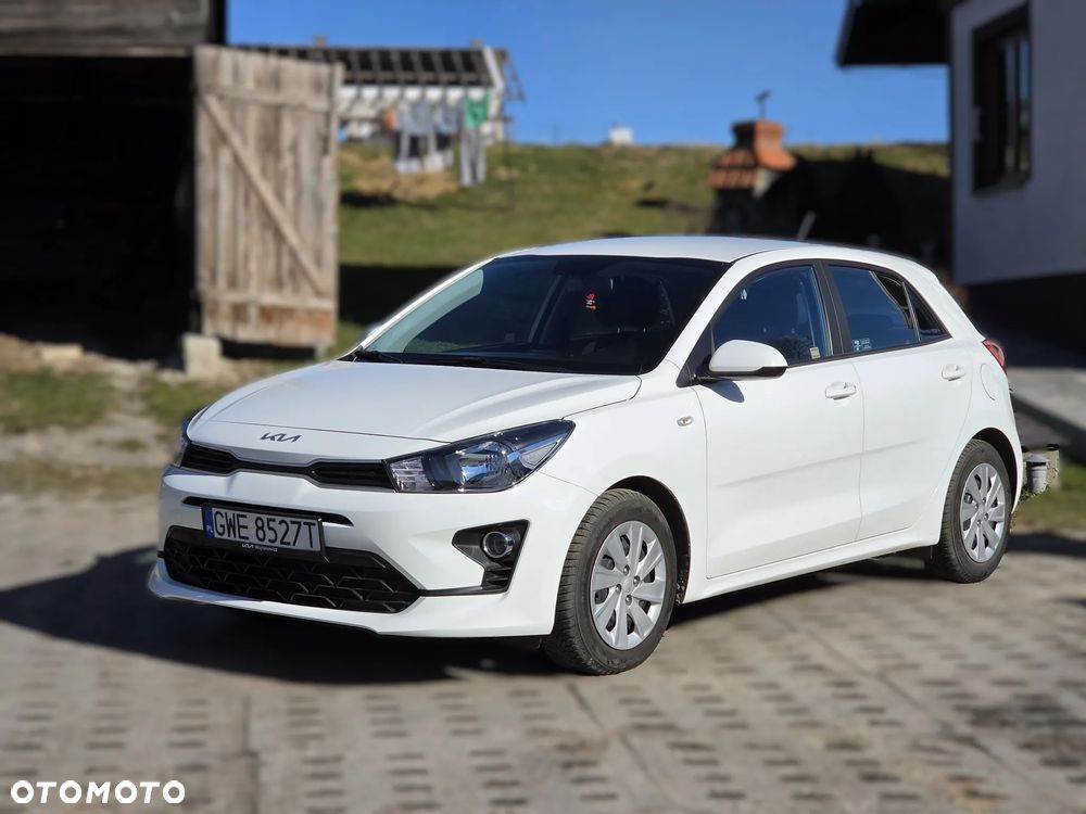 Kia Rio 1.2 L - 9