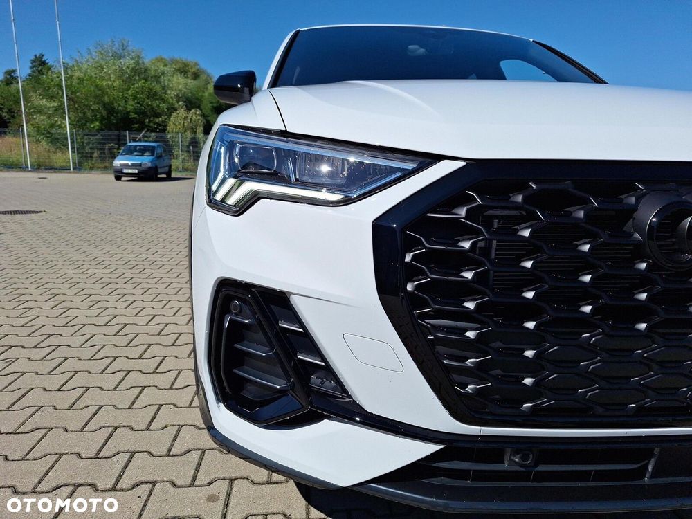 Audi Q3 Sportback - 38