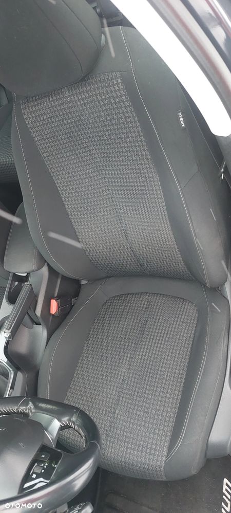 Peugeot 308 1.6 HDi Active - 12