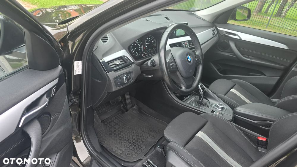 BMW X1 sDrive18i - 10